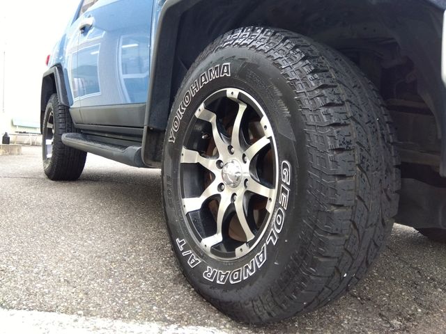 TOYOTA FJ CRUISER 4WD 2012