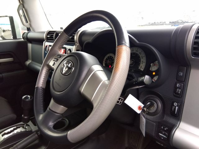 TOYOTA FJ CRUISER 4WD 2012