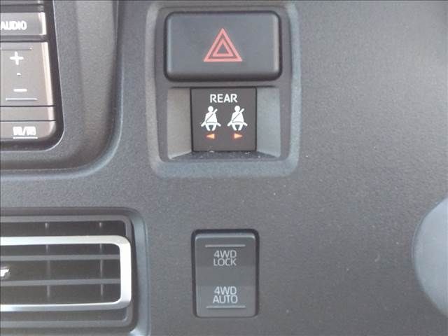 DAIHATSU ATRAI deckvan 4WD 2024