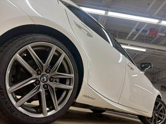 TOYOTA LEXUS IS300h 2018