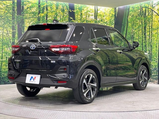 TOYOTA RAIZE HYBRID 2022
