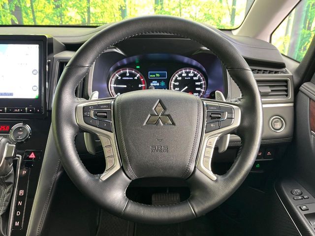 MITSUBISHI DELICA D:5 4WD 2023