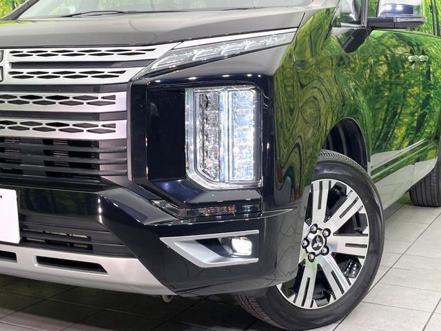 MITSUBISHI DELICA D:5 4WD 2023