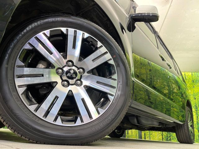 MITSUBISHI DELICA D:5 4WD 2023