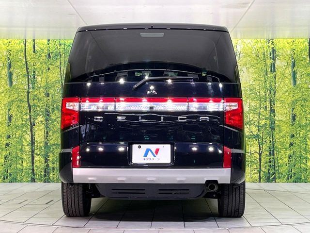 MITSUBISHI DELICA D:5 4WD 2023