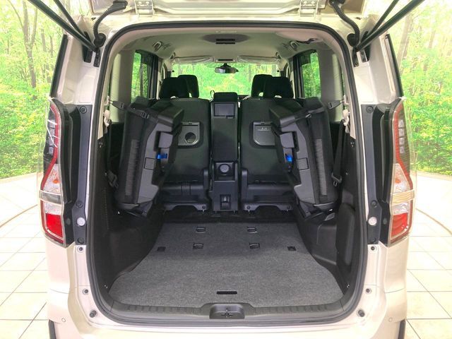 NISSAN SERENA  S-HYBRID 2020