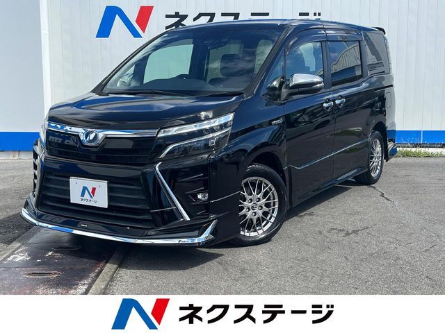TOYOTA VOXY HYBRID 2018