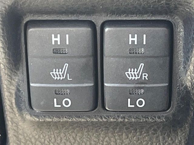 TOYOTA VOXY HYBRID 2018