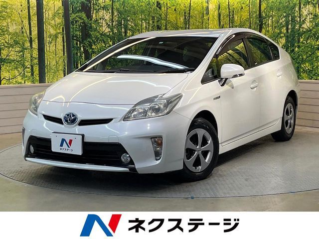 TOYOTA PRIUS 2013