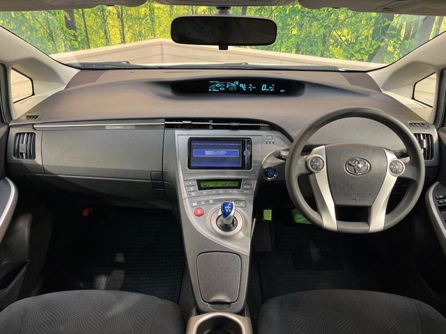 TOYOTA PRIUS 2013