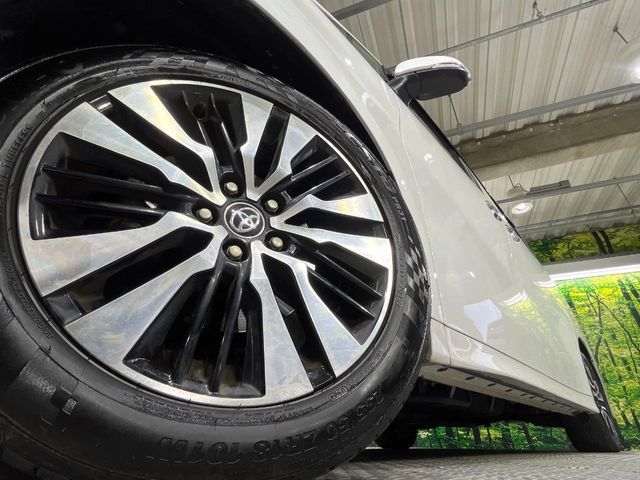 TOYOTA VELLFIRE 2019