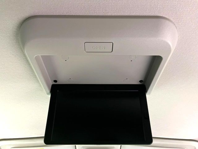 NISSAN SERENA  WG 2023