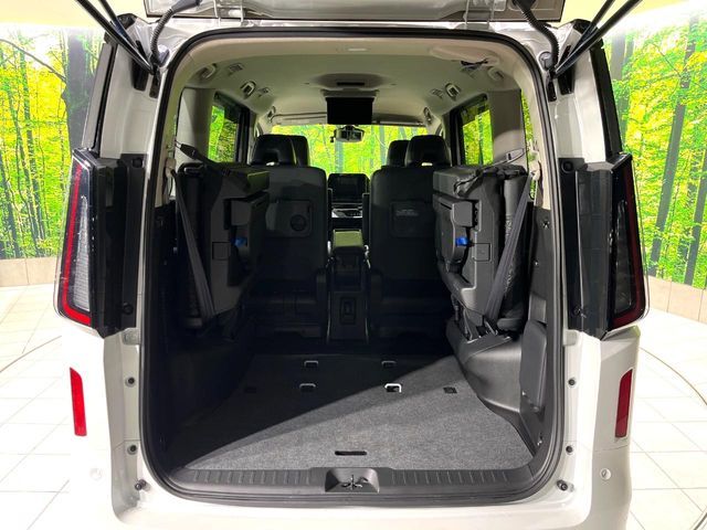 NISSAN SERENA  WG 2023