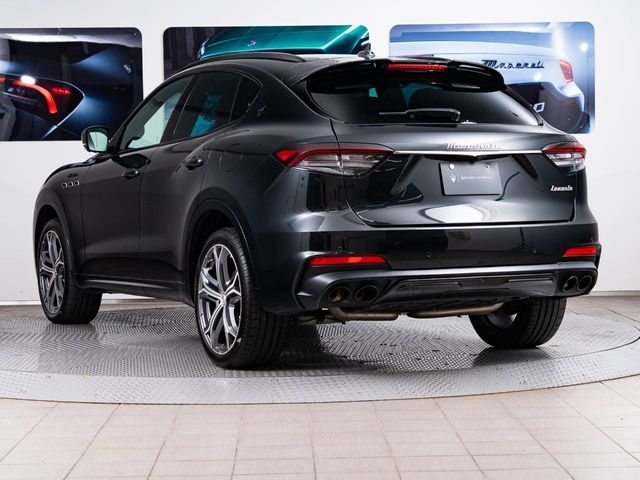 MASERATI MASERATI Levante 2022