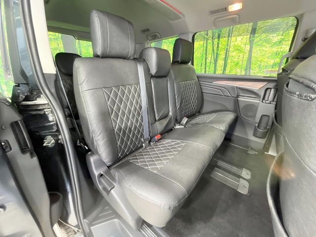 MITSUBISHI DELICA D:5 4WD 2023