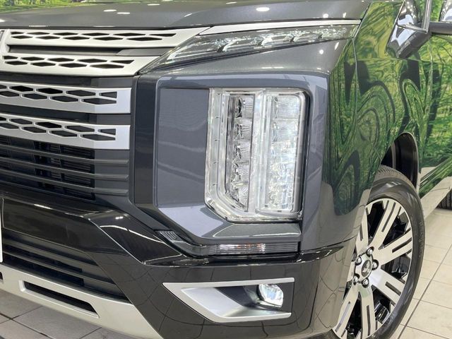 MITSUBISHI DELICA D:5 4WD 2023