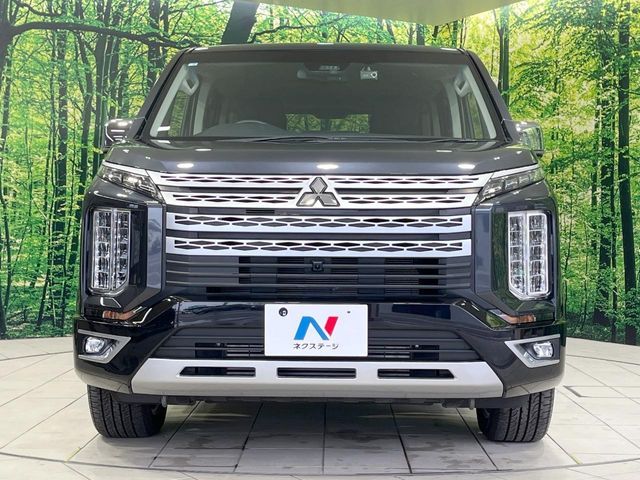 MITSUBISHI DELICA D:5 4WD 2023