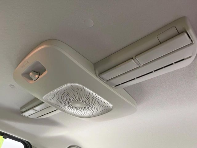 TOYOTA SIENTA HYBRID 2022