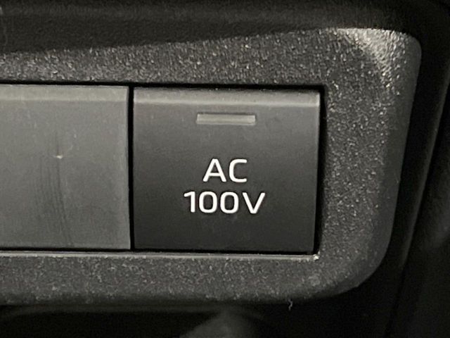 TOYOTA SIENTA HYBRID 2022