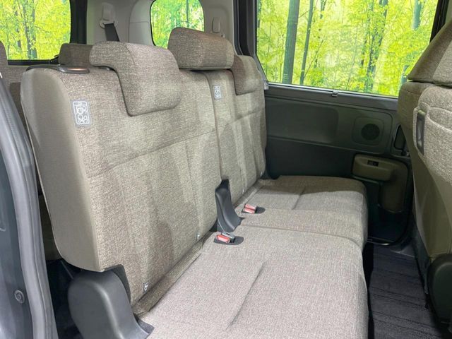 TOYOTA SIENTA HYBRID 2022