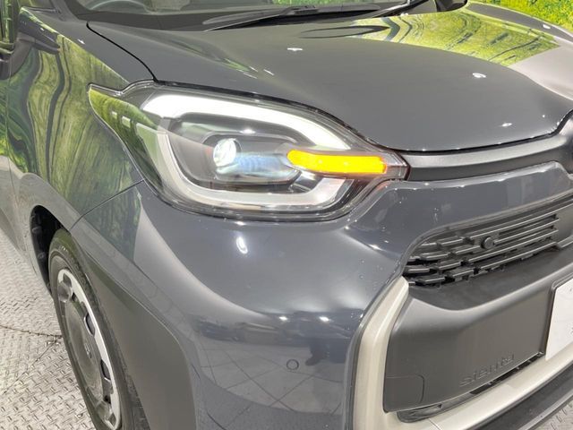 TOYOTA SIENTA HYBRID 2022