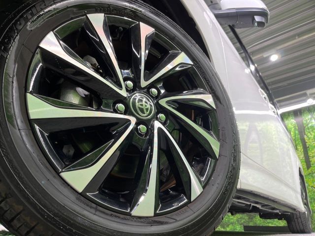 TOYOTA NOAH HYBRID 2023