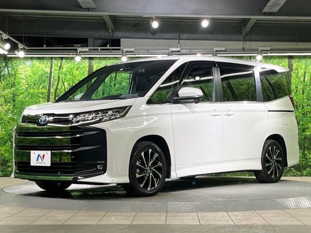 TOYOTA NOAH HYBRID 2023