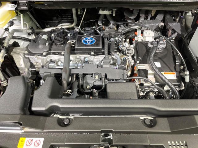 TOYOTA NOAH HYBRID 2023