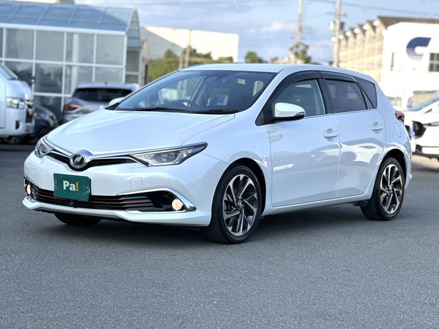 TOYOTA AURIS 2015 
