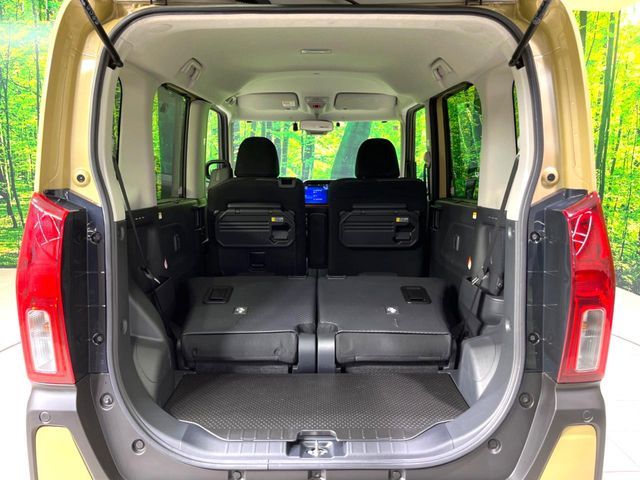 DAIHATSU TANTO FAN CROSS 2024