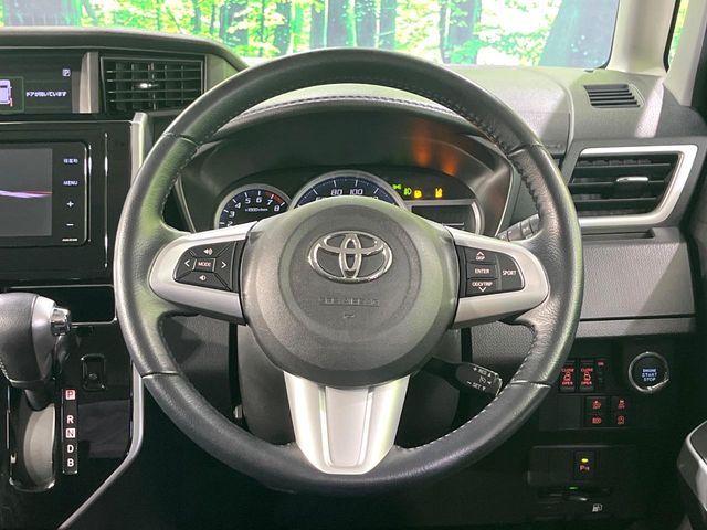 TOYOTA ROOMY 2020