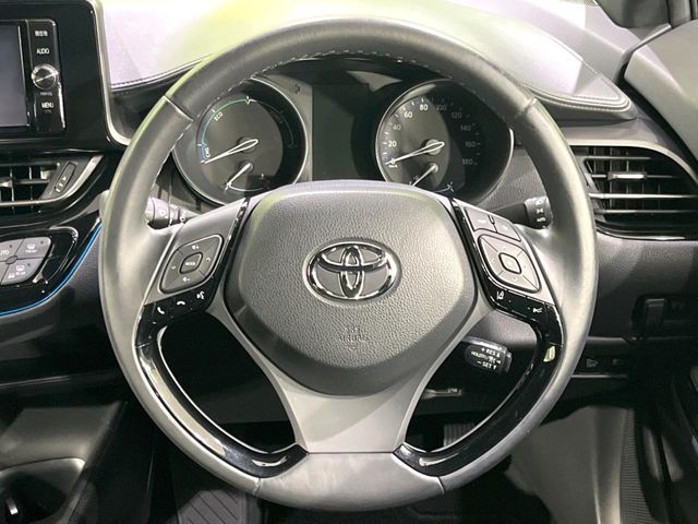 TOYOTA C-HR 2017