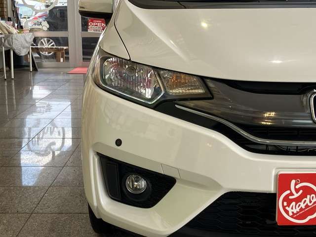 HONDA FIT HYBRID 4WD 2015