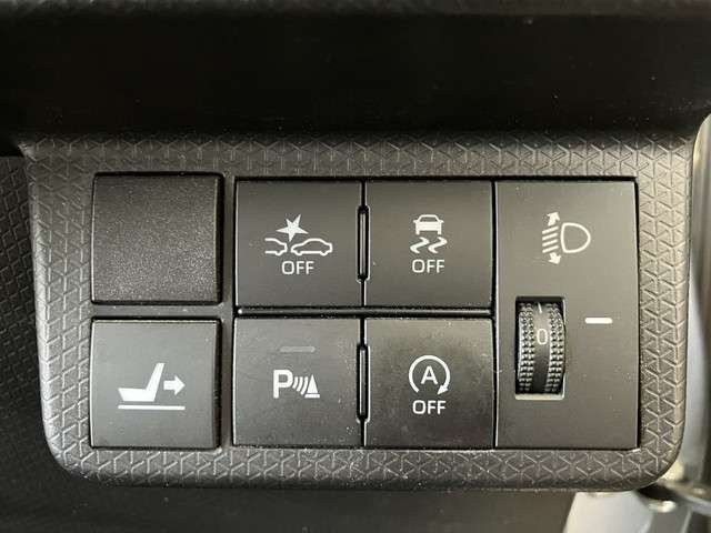 DAIHATSU TANTO 4WD 2020