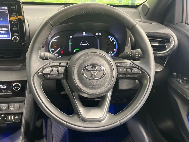 TOYOTA YARIS CROSS HYBRID 2023