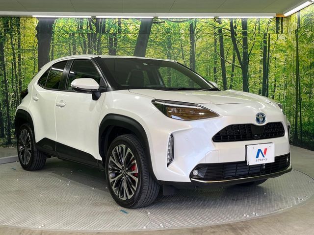 TOYOTA YARIS CROSS HYBRID 2023