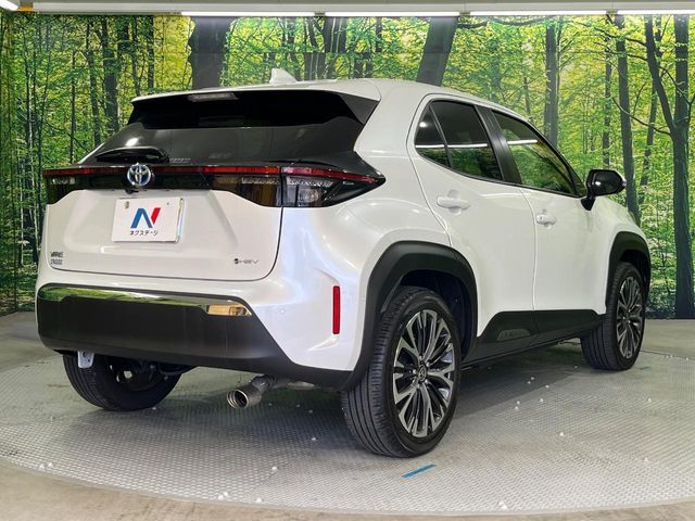 TOYOTA YARIS CROSS HYBRID 2023