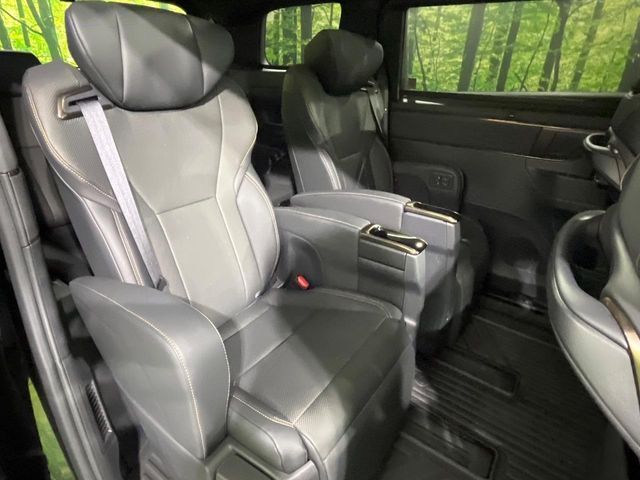 TOYOTA ALPHARD hybrid 2024