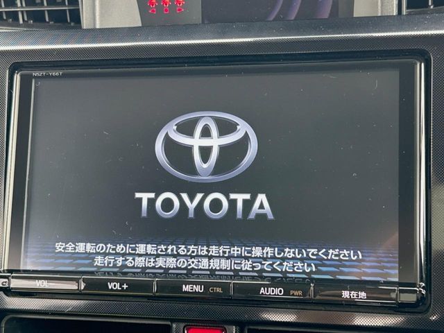 TOYOTA ROOMY 2017