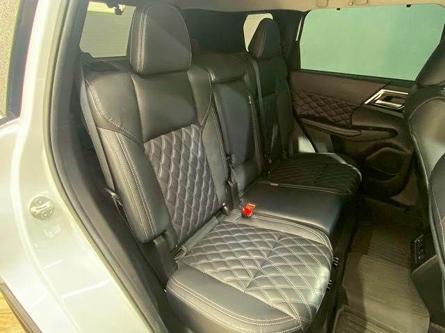 MITSUBISHI OUTLANDER PHEV 2022