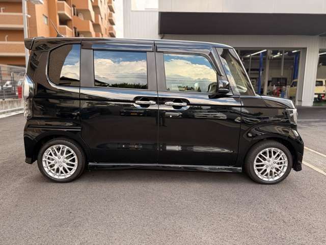 HONDA N BOX CUSTOM 2022