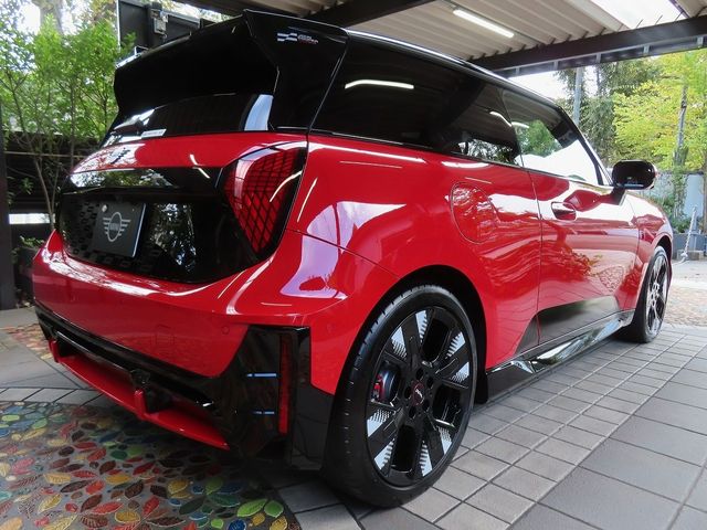 BMW MINI COOPER 2025