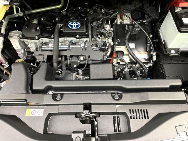 TOYOTA VOXY HYBRID 2022