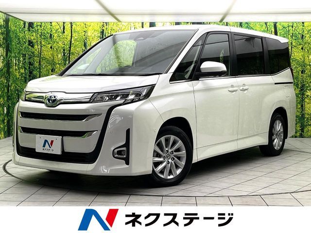 TOYOTA NOAH HYBRID 2022