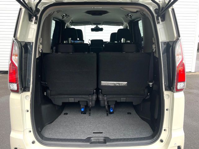 NISSAN SERENA  S-HYBRID 2017