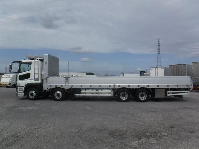 MITSUBISHI FUSOU SUPER GREAT 2018