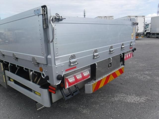 MITSUBISHI FUSOU SUPER GREAT 2018