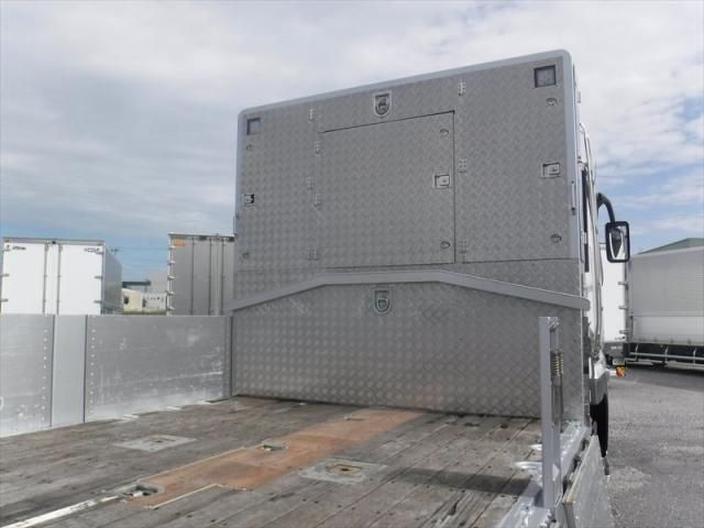 MITSUBISHI FUSOU SUPER GREAT 2018