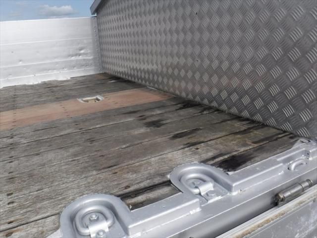 MITSUBISHI FUSOU SUPER GREAT 2018