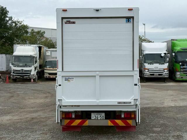 ISUZU ELF 2018